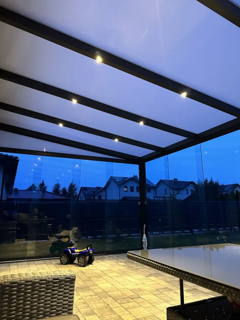 Oświetlenie Led taras ogrodowy z aluminium